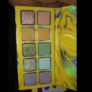 Kylie cosmetics CALM BEFORE THE STORM PALETTE NEW